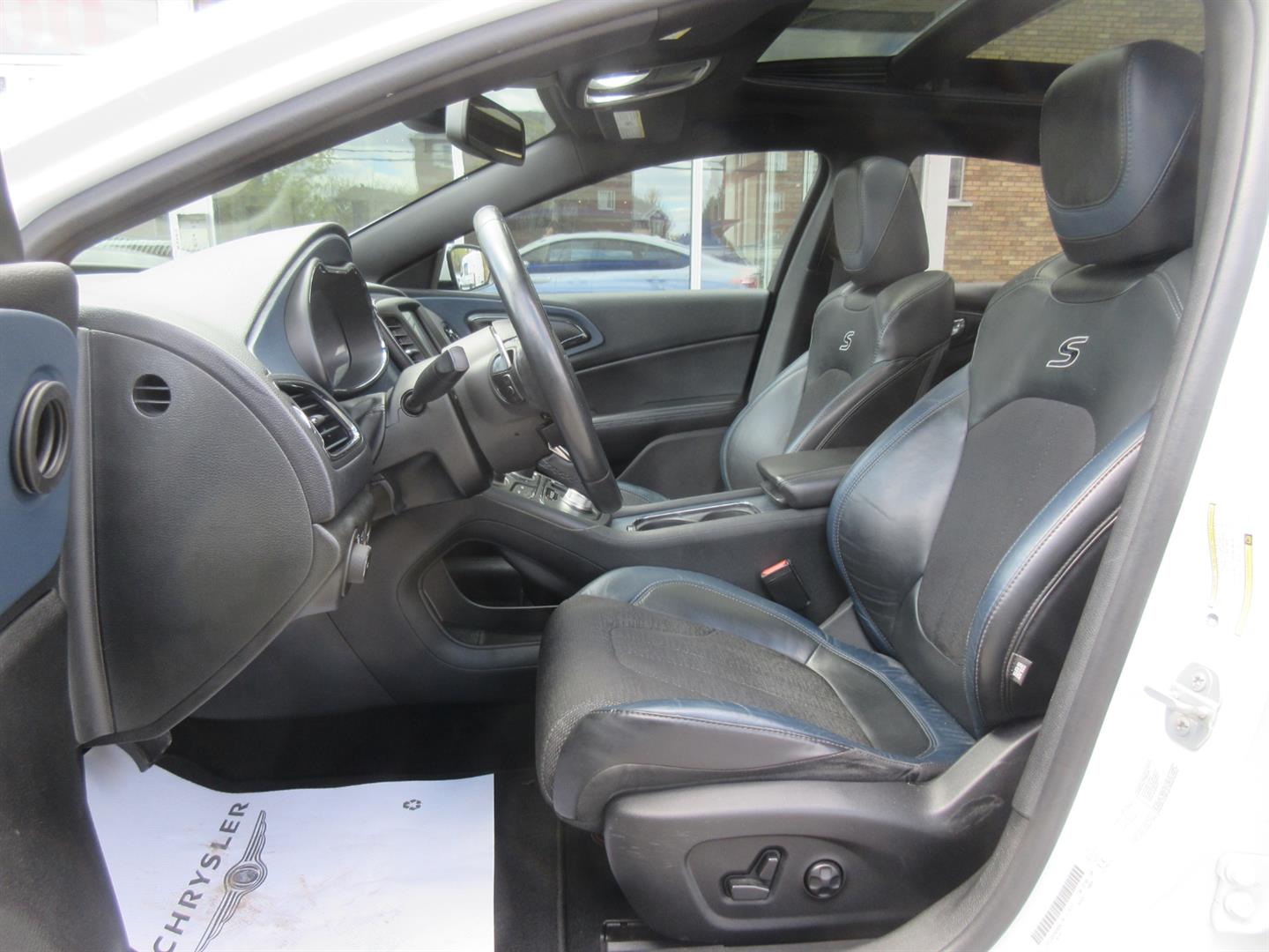 chrysler 200 2015 - 21
