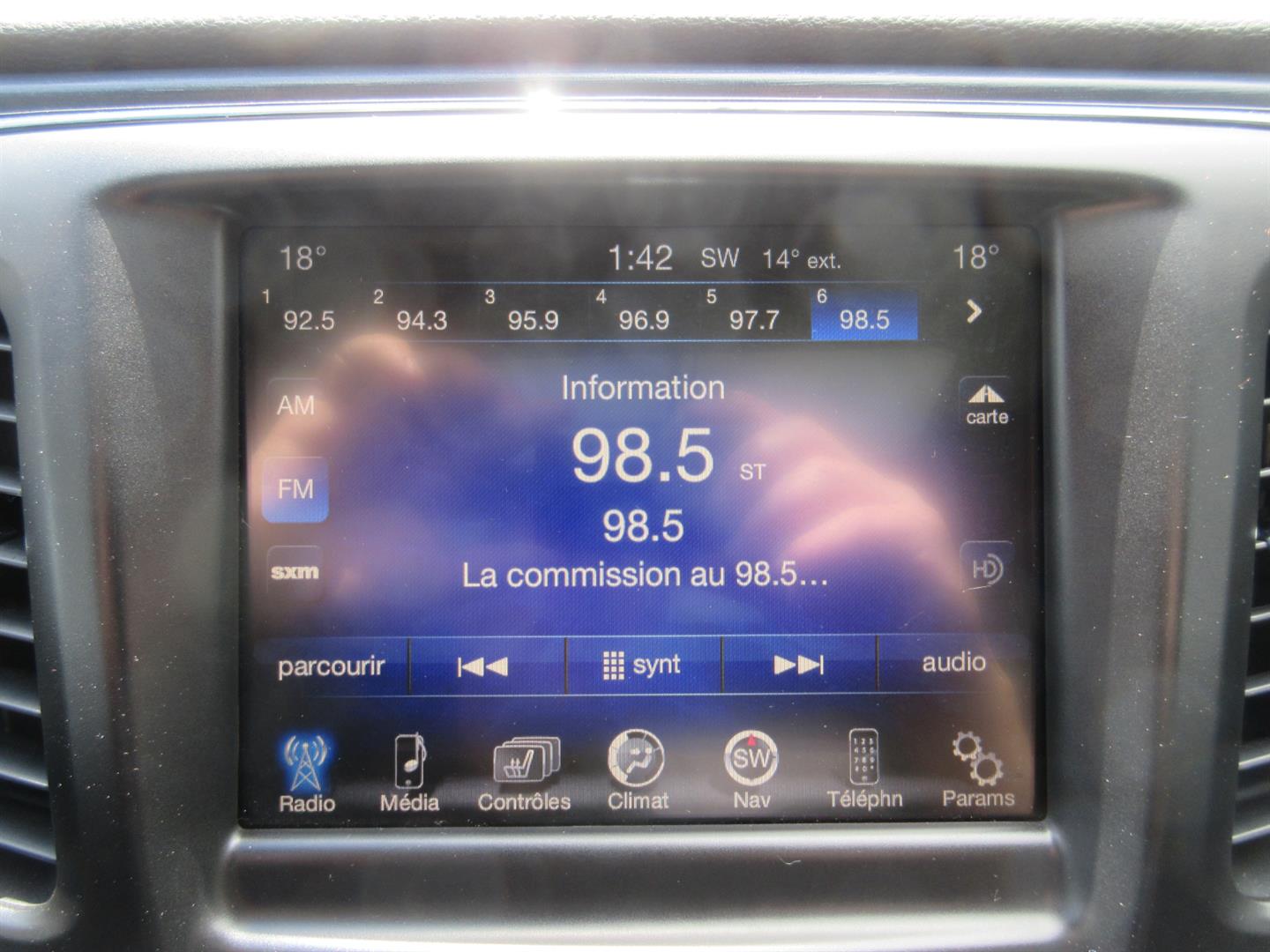 chrysler 200 2015 - 33