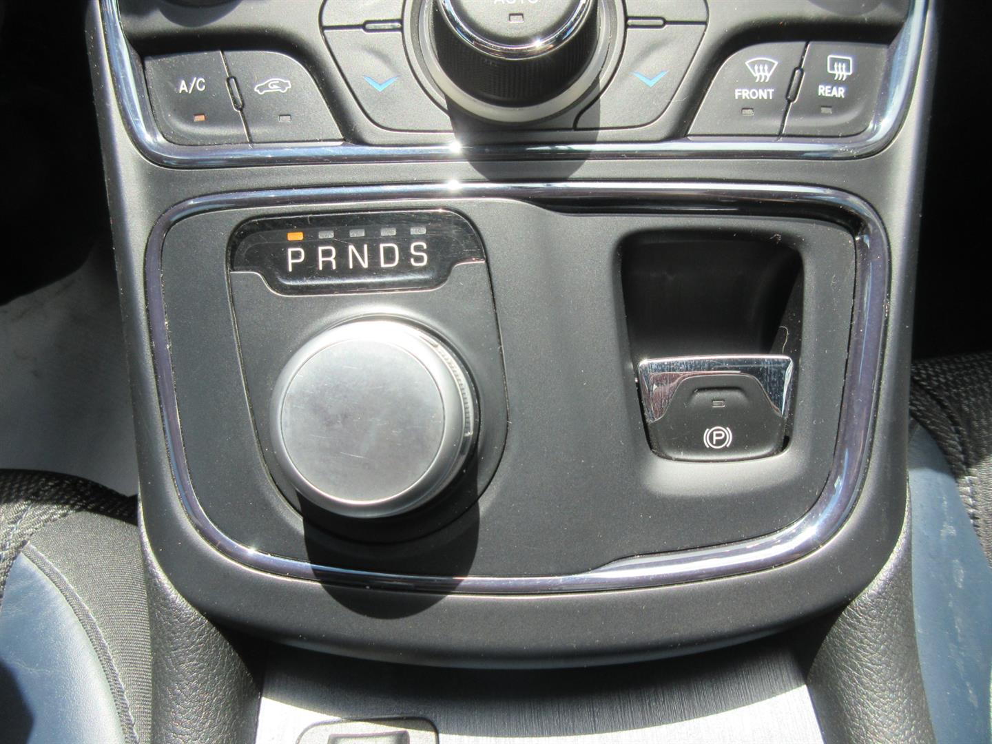 chrysler 200 2015 - 35