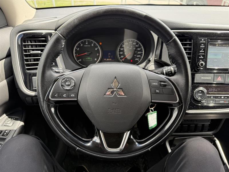 mitsubishi Outlander 2017 - 13