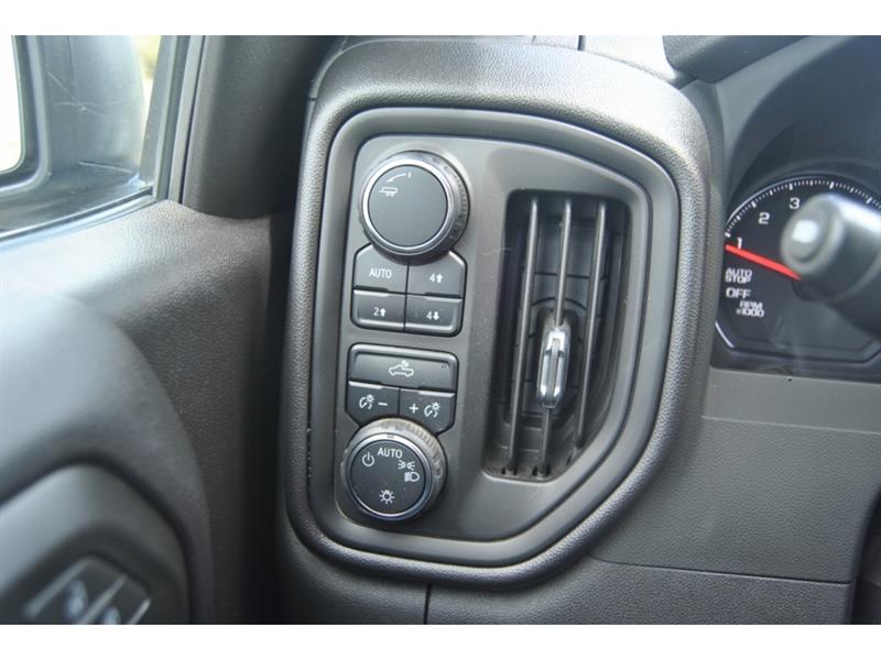 chevrolet Silverado 1500 2024 - 21
