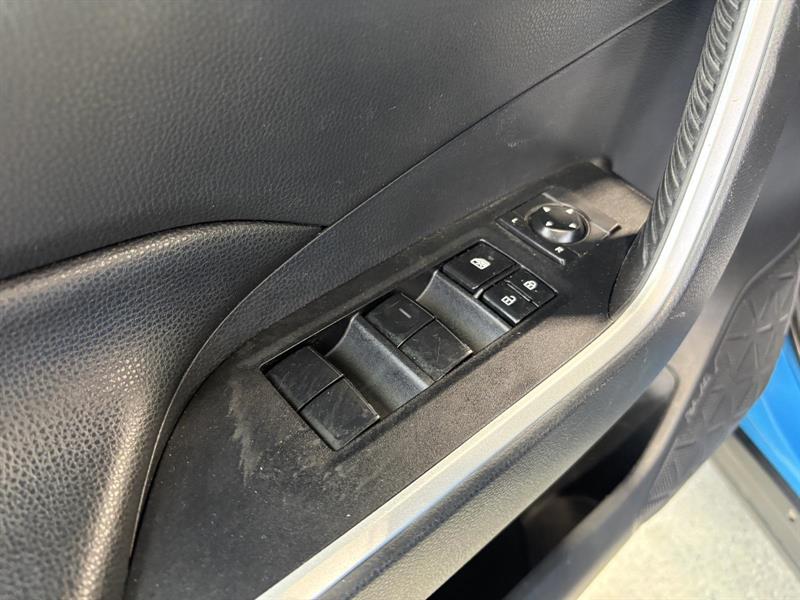 toyota RAV4 2019 - 16