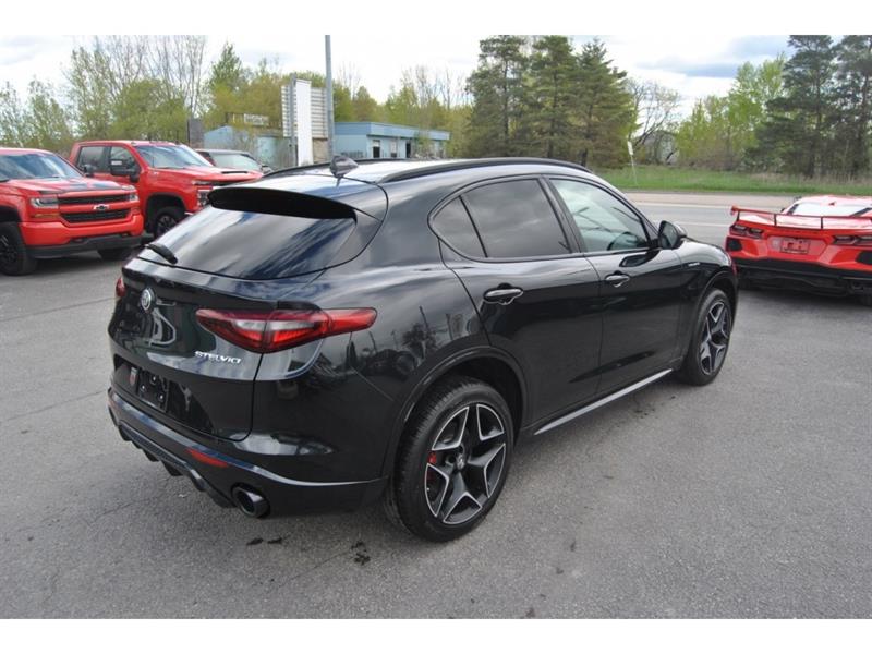 alfa romeo Stelvio 2022 - 5