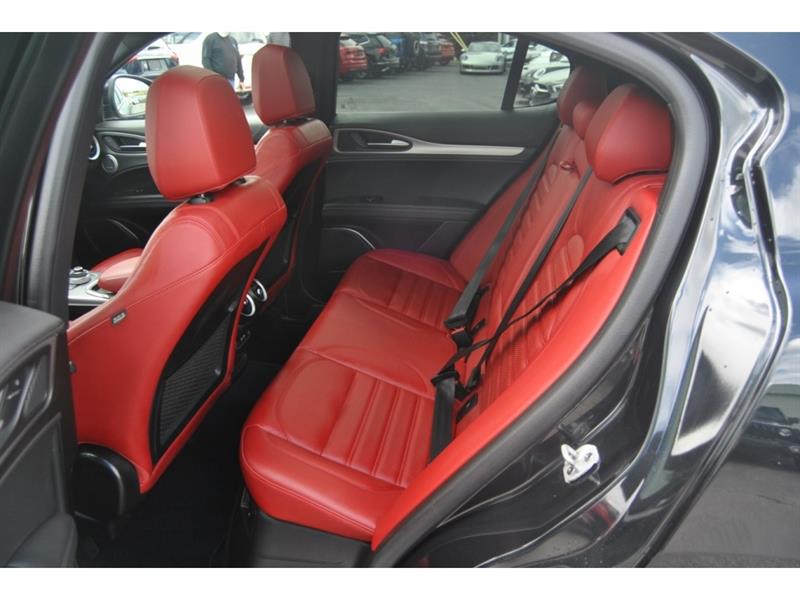 alfa romeo Stelvio 2022 - 10