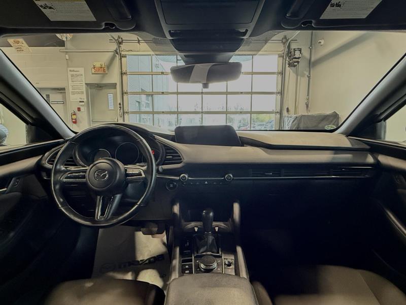 mazda Mazda3 2023 - 18