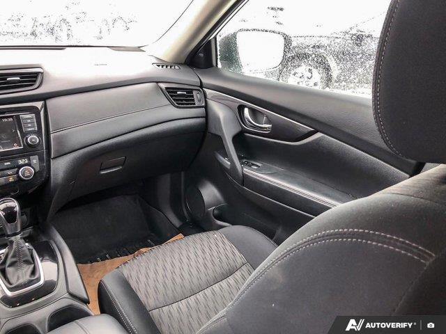 nissan Rogue 2020 - 24