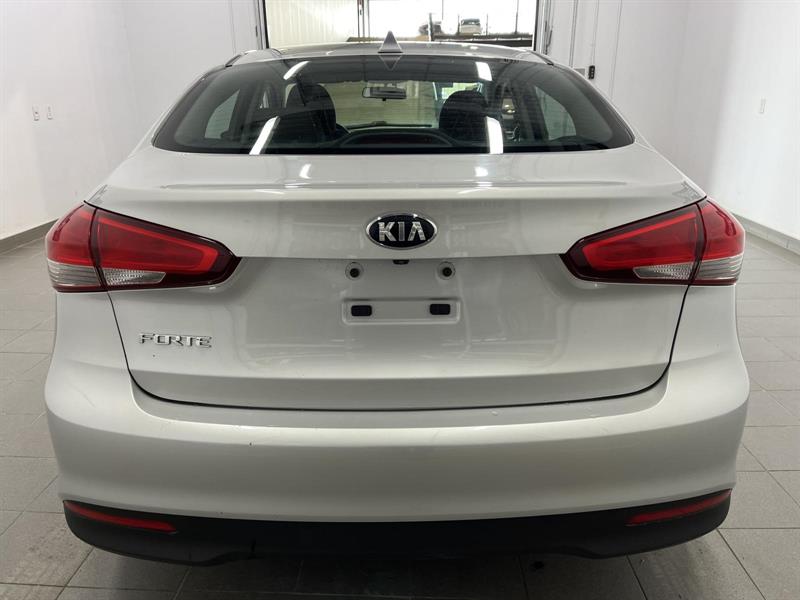 kia Forte 2017 - 4