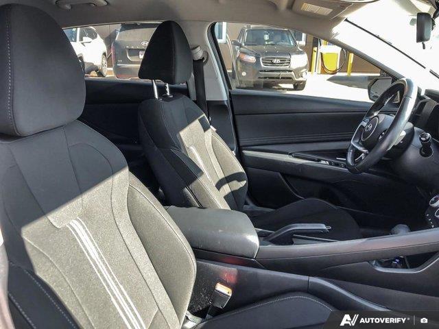 hyundai Elantra 2022 - 21