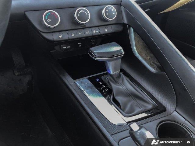 hyundai Elantra 2024 - 17