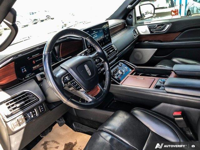 lincoln Navigator 2022 - 12