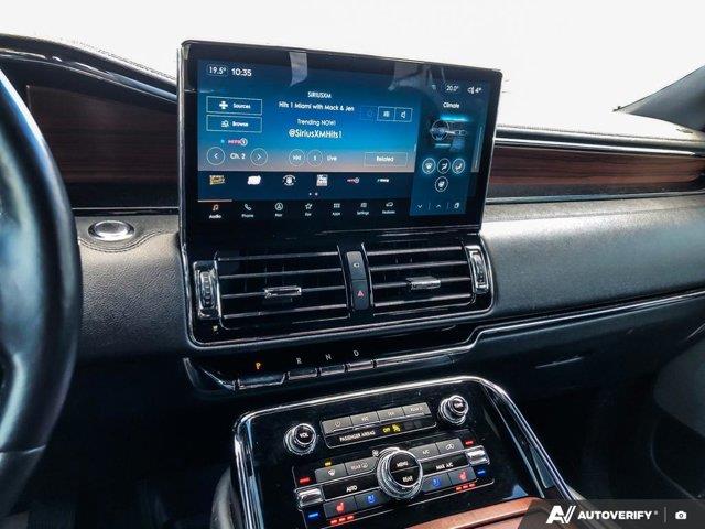 lincoln Navigator 2022 - 18