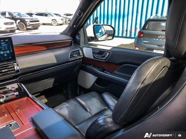 lincoln Navigator 2022 - 24