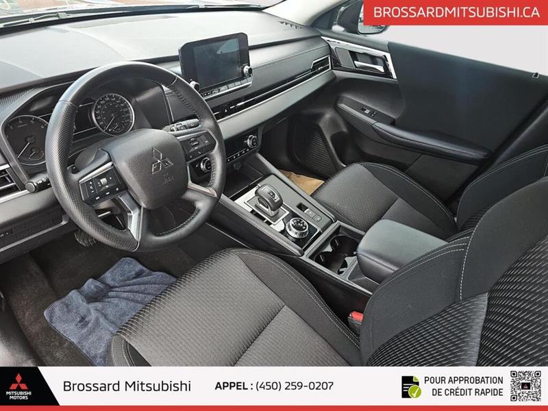 mitsubishi Outlander 2024 - 12