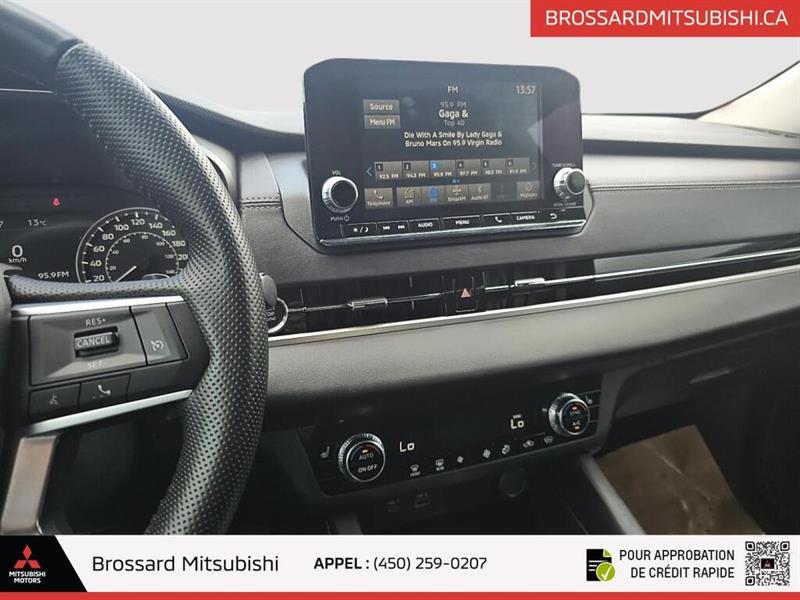 mitsubishi Outlander 2024 - 28
