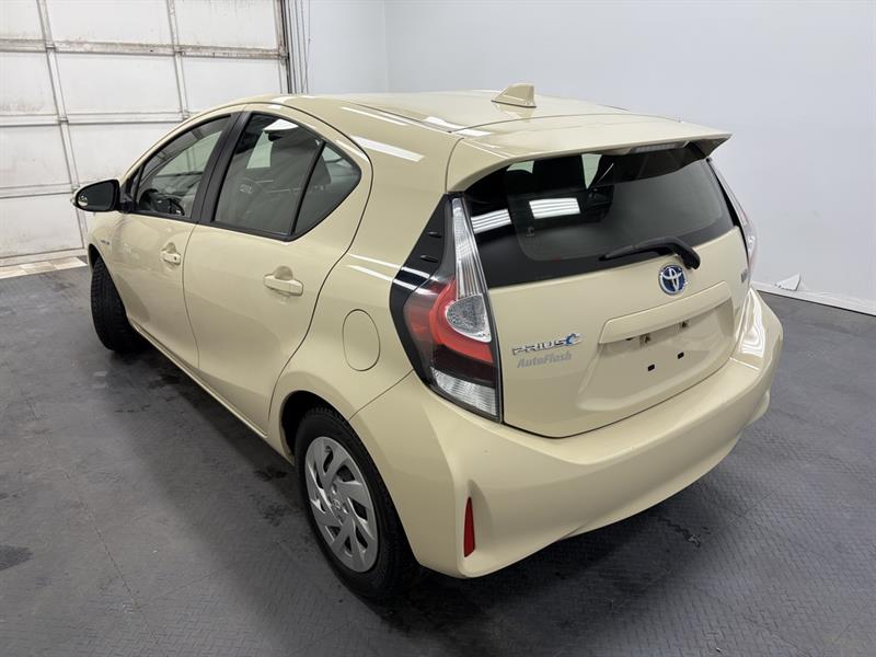 toyota Prius c 2019 - 5