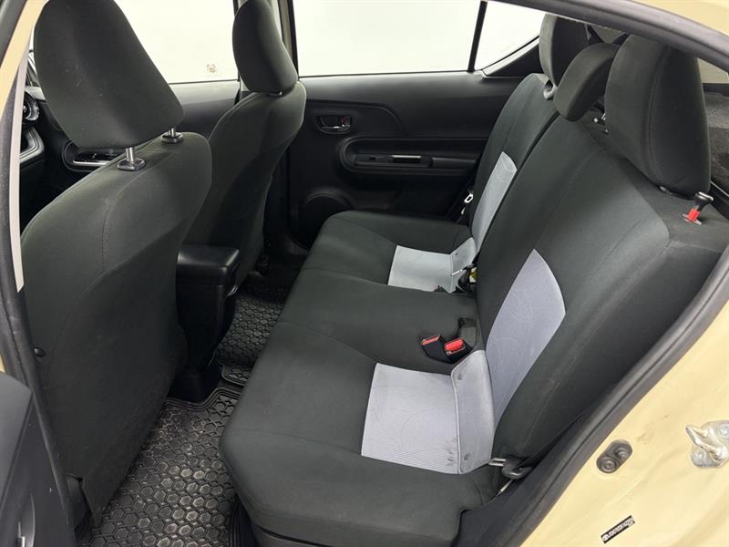toyota Prius c 2019 - 25