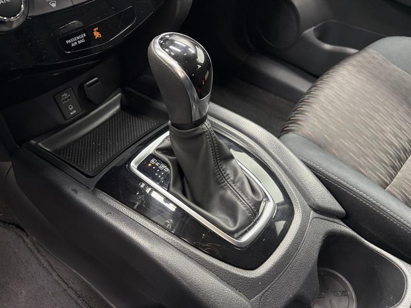 nissan Rogue 2017 - 24
