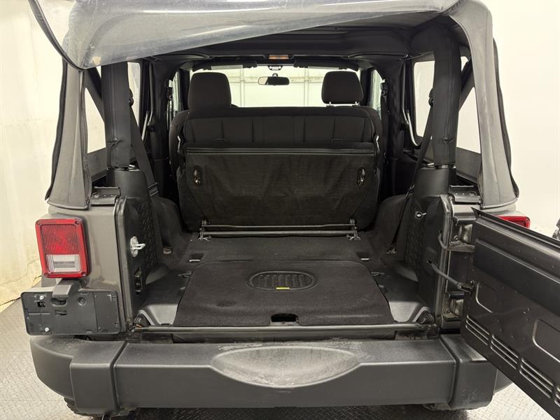 jeep Wrangler 2017 - 10
