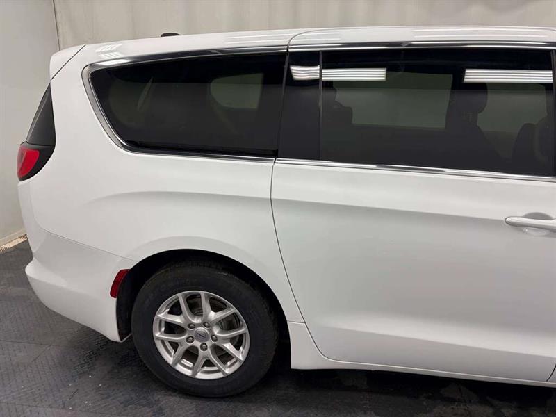 chrysler Grand Caravan 2024 - 14