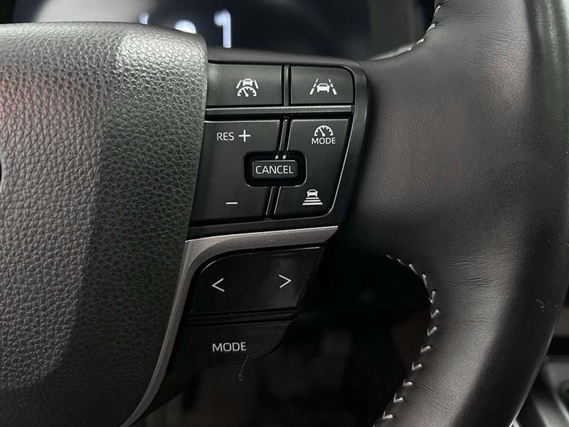 toyota Crown Signia 2025 - 14