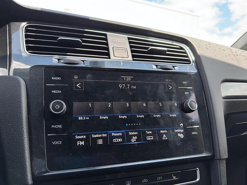 volkswagen Golf 2021 - 24