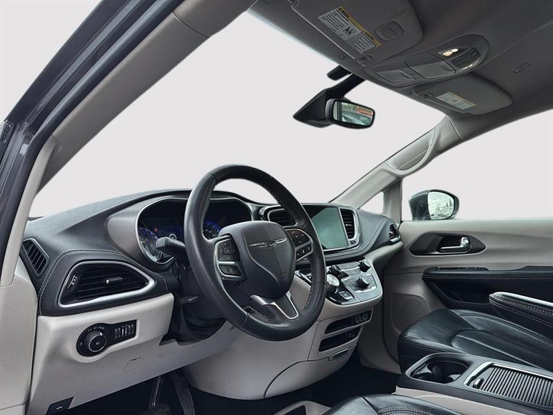 chrysler Pacifica 2022 - 14