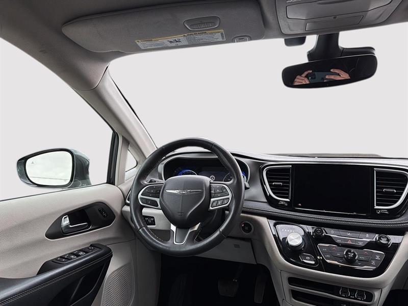 chrysler Pacifica 2022 - 21
