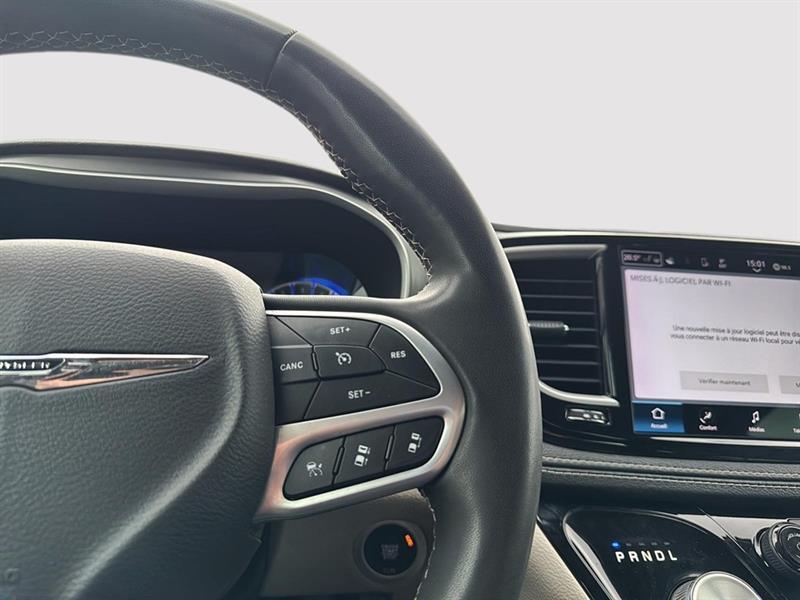 chrysler Pacifica 2022 - 27