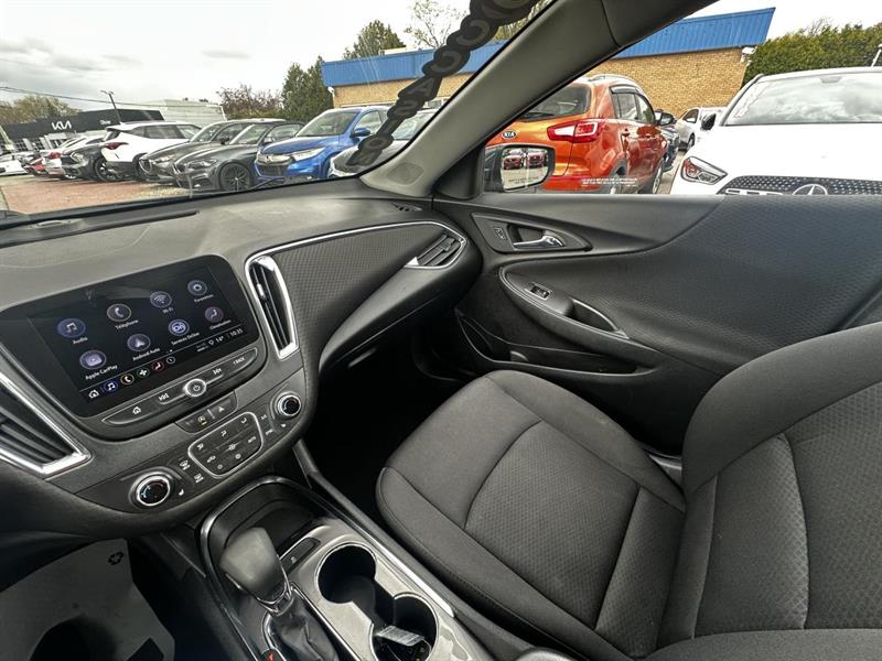 chevrolet Malibu 2021 - 24
