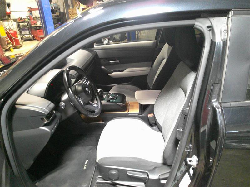 mazda MX-30 EV 2022 - 10