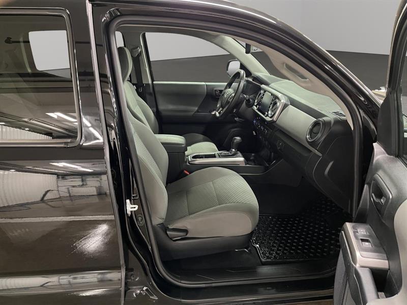 toyota Tacoma 2023 - 19