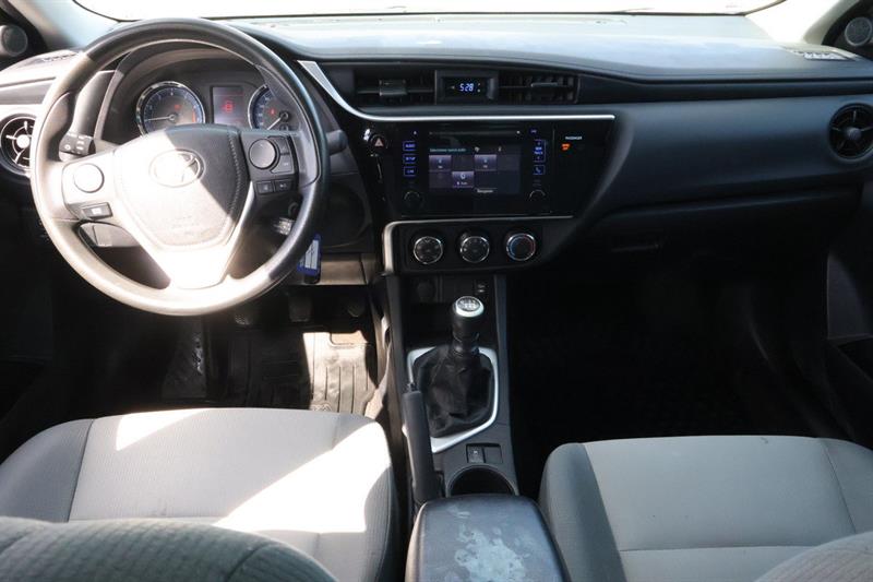 toyota Corolla 2017 - 13