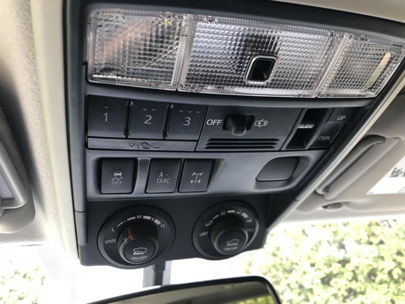 toyota 4Runner 2018 - 39