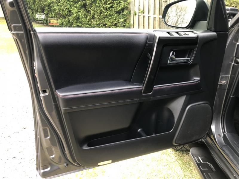 toyota 4Runner 2018 - 45