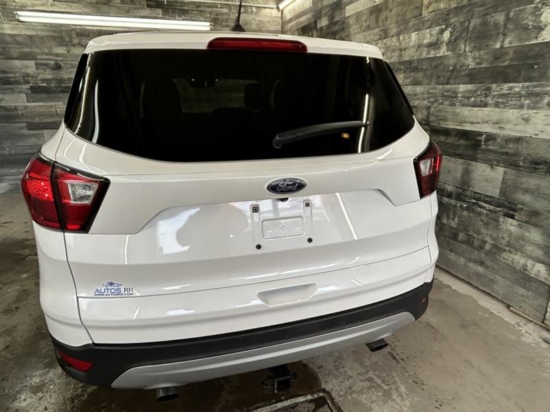 ford Escape 2019 - 15