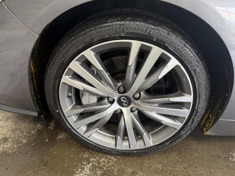 infiniti Q50 2019 - 18