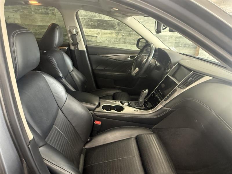 infiniti Q50 2019 - 22