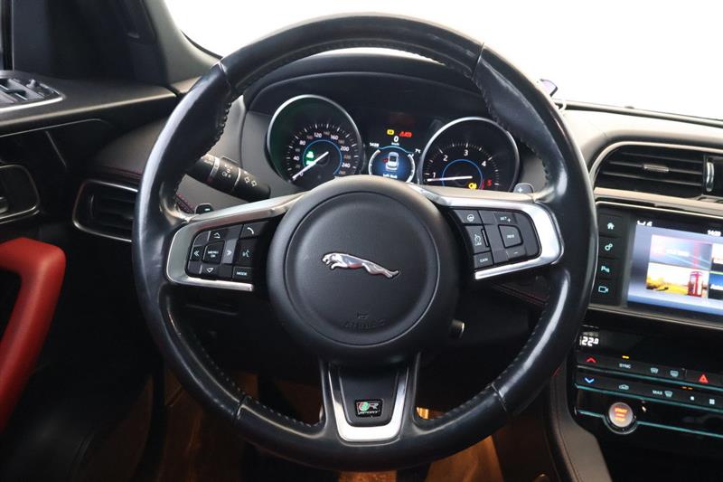 jaguar F-PACE R-SPORT 2017 - 8