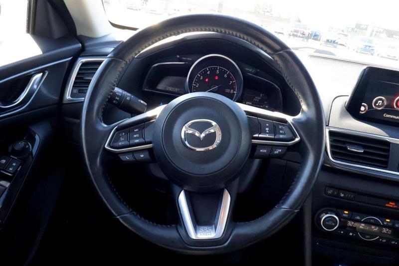 mazda Mazda3 2018 - 18