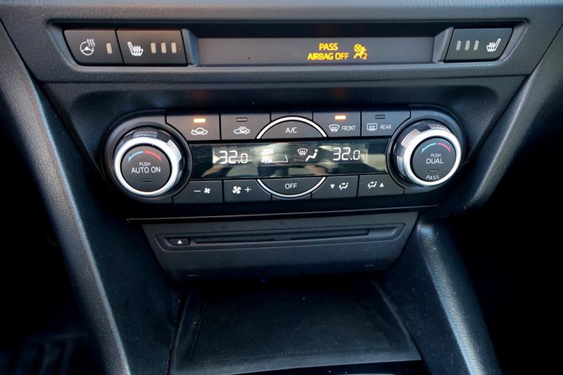mazda Mazda3 2018 - 25