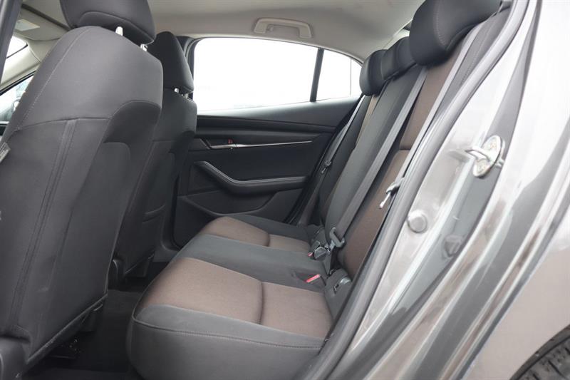 mazda Mazda3 2021 - 24