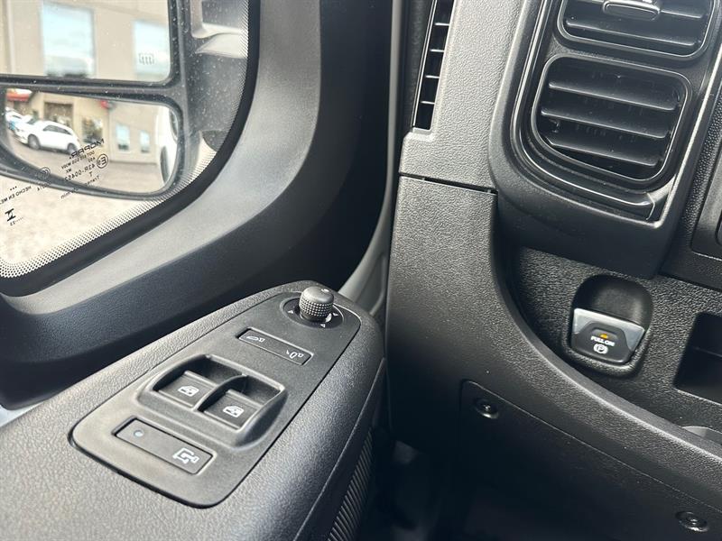 ram ProMaster Cargo Van 2023 - 17