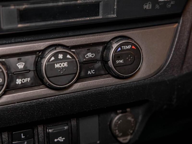 toyota Tacoma 2021 - 21
