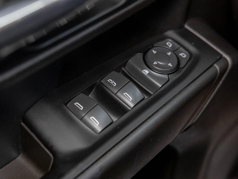 chevrolet Silverado 1500 2023 - 26