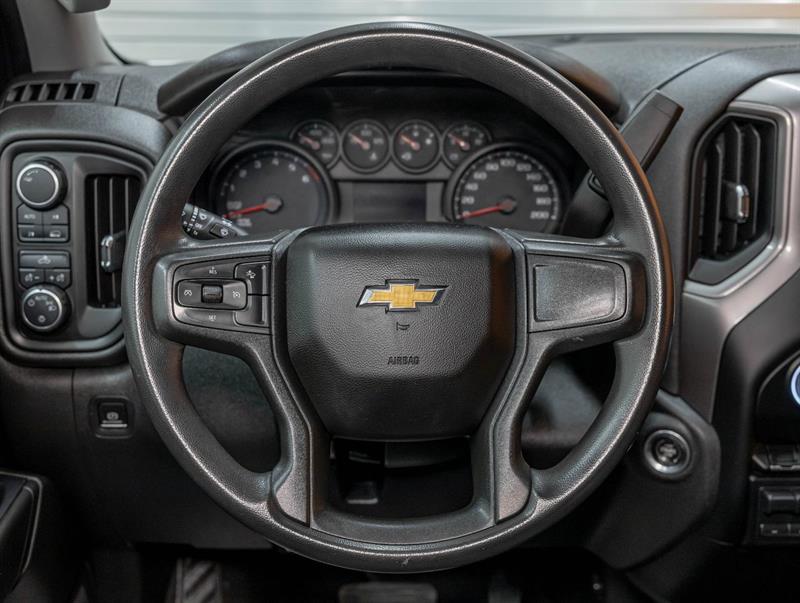 chevrolet Silverado 1500 2023 - 12