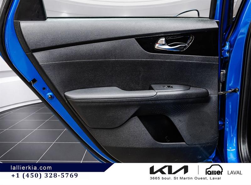 kia Forte 2023 - 12