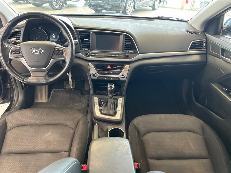 hyundai Elantra 2018 - 21