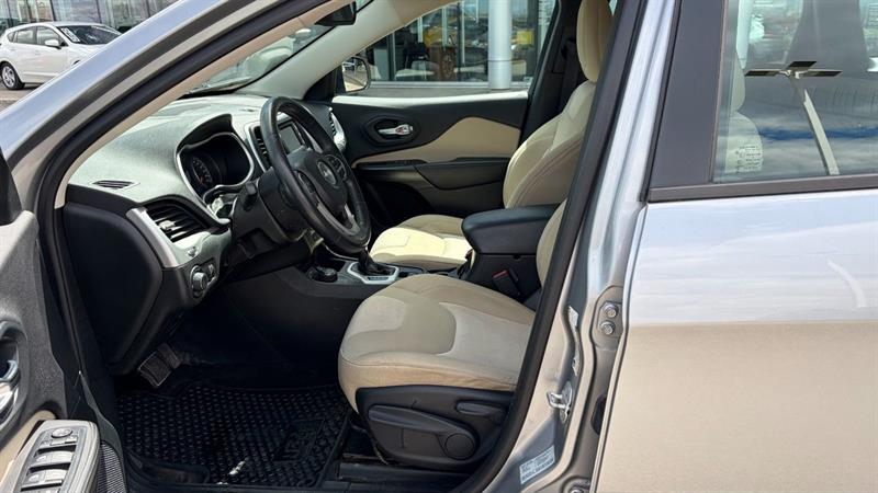 jeep Cherokee 2015 - 8