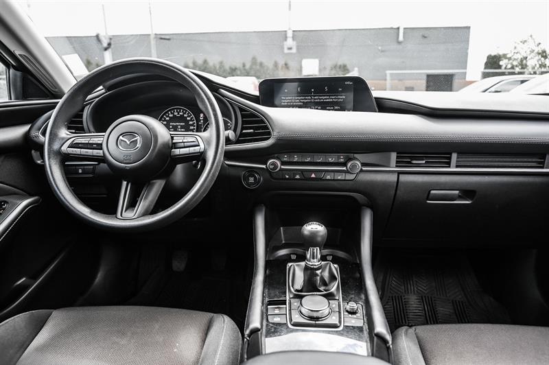 mazda Mazda3 2022 - 18