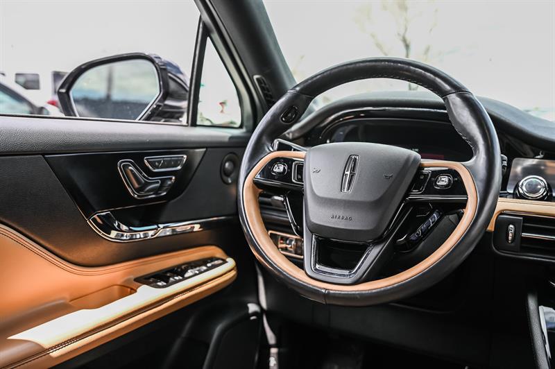lincoln Corsair 2021 - 25